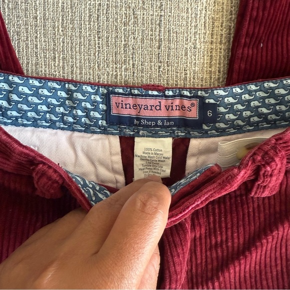 Vineyard Vines Red Jeans Classic Style - Picture 3 of 4